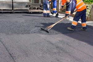 What to Look for When Choosing a Paving Contractor