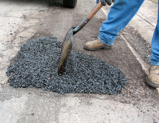 The 3 Most Common Methods of Pothole Patching